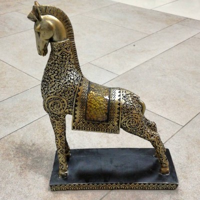 Статуэтка "Арабский конь"